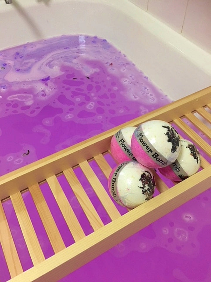 Flower Bomb Moisturising Bubble Bath Bomb Creates a Beautiful Pink Bubble Bath